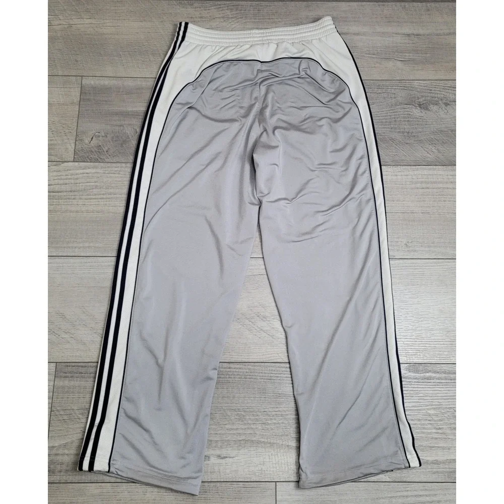 🔥Vintage Adidas 2005 Track Pants Mens M Gray Y2K Flag Tag Skater 3-Strip Jogger